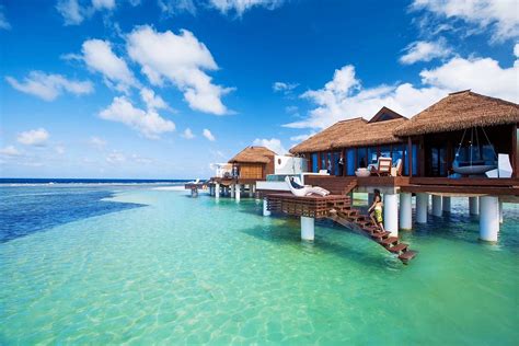 8 best overwater bungalows in the Caribbean .